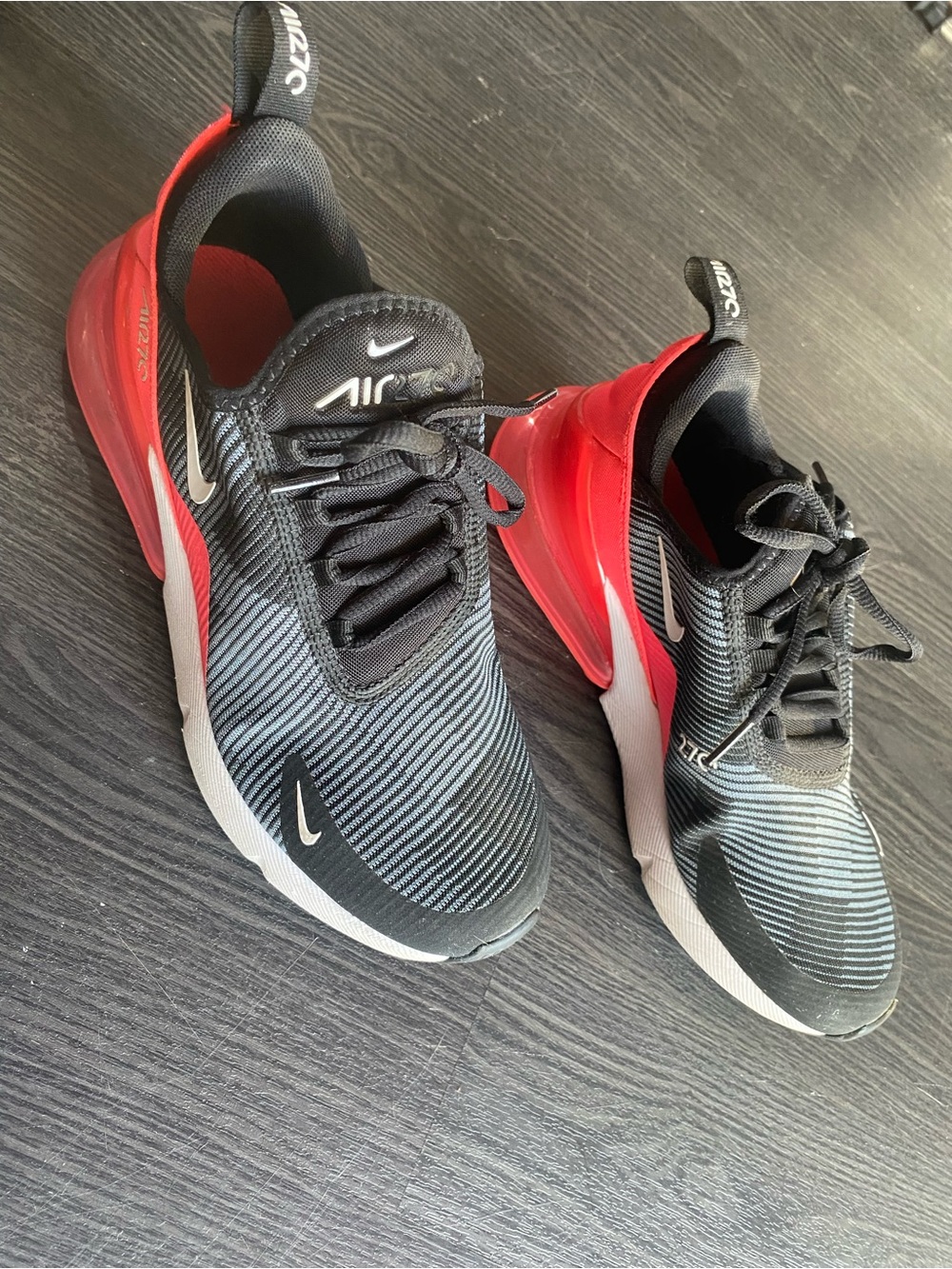 Nike Air Max 270 Smoke Grey/Hyper Pink/Black, 6Y / women’s 7.5